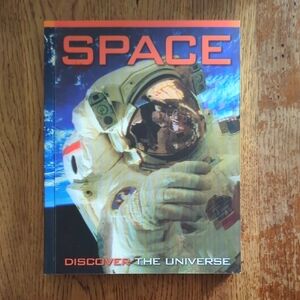 Space: Discover the Universe Book